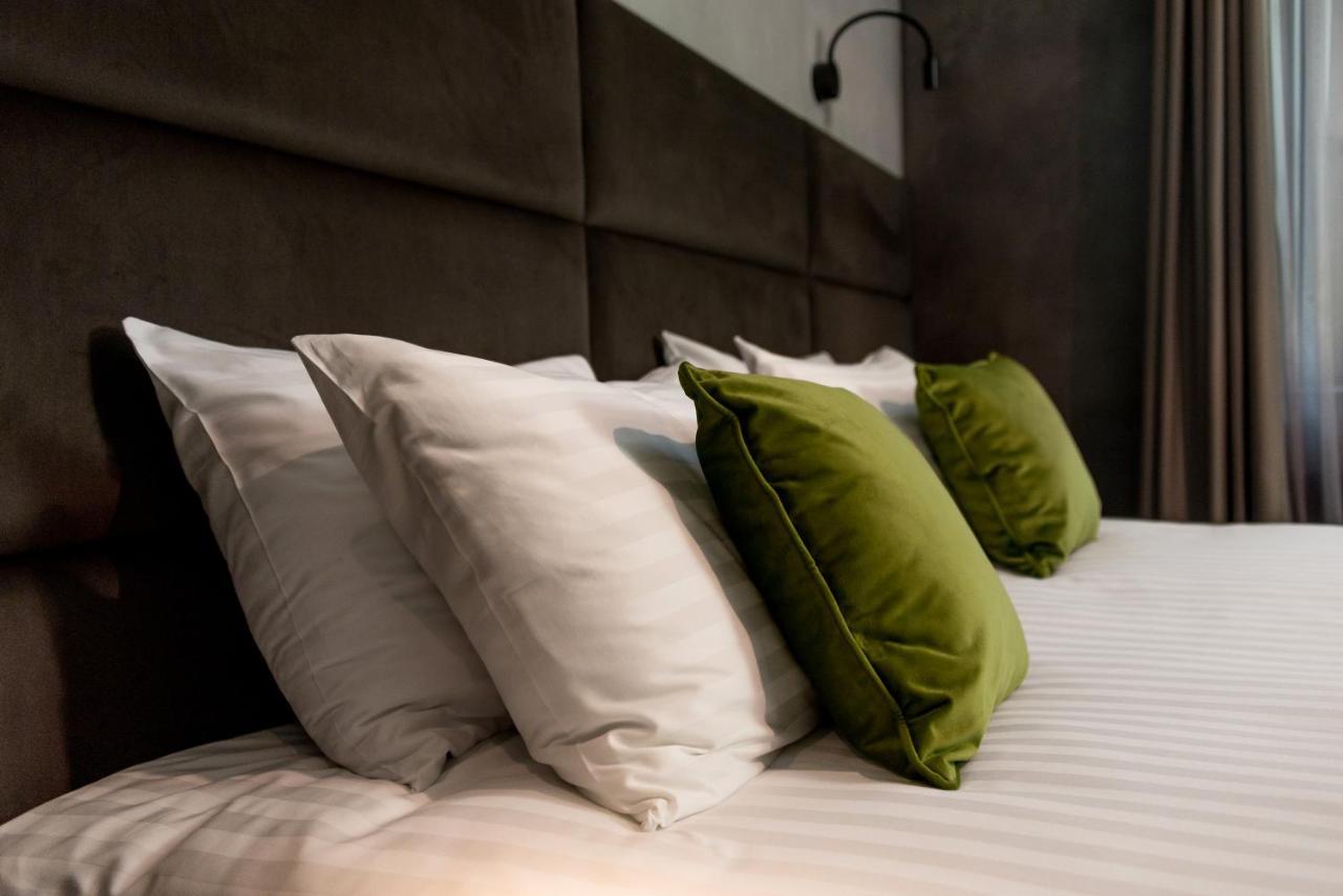 Brik Hotel Одеса Екстериор снимка
