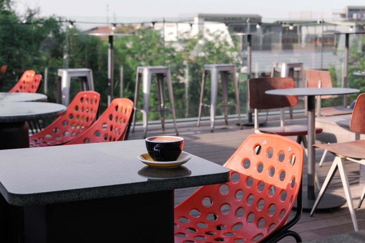 Brik Hotel Одеса Екстериор снимка
